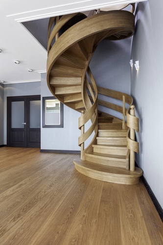 schody drewniane spiralne
